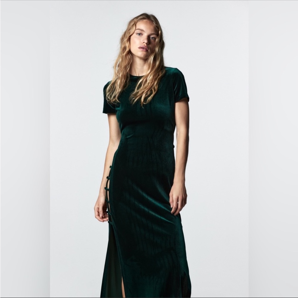 Zara long green velvet dress